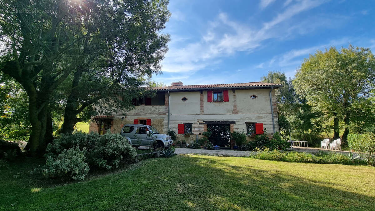 Maison à L&#039;ISLE-EN-DODON