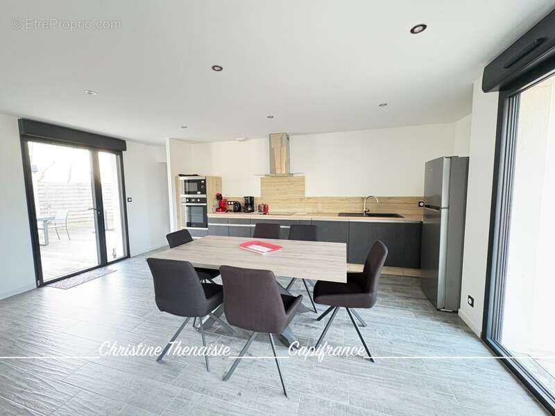 Maison à vendre Contemporaine - 2 chambres avec salle d'eau privative - Grand terrain  SAINT JEAN DE MONTS (85) - photo 10