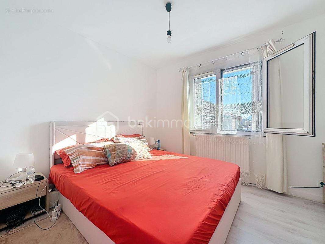 Appartement à ECHIROLLES