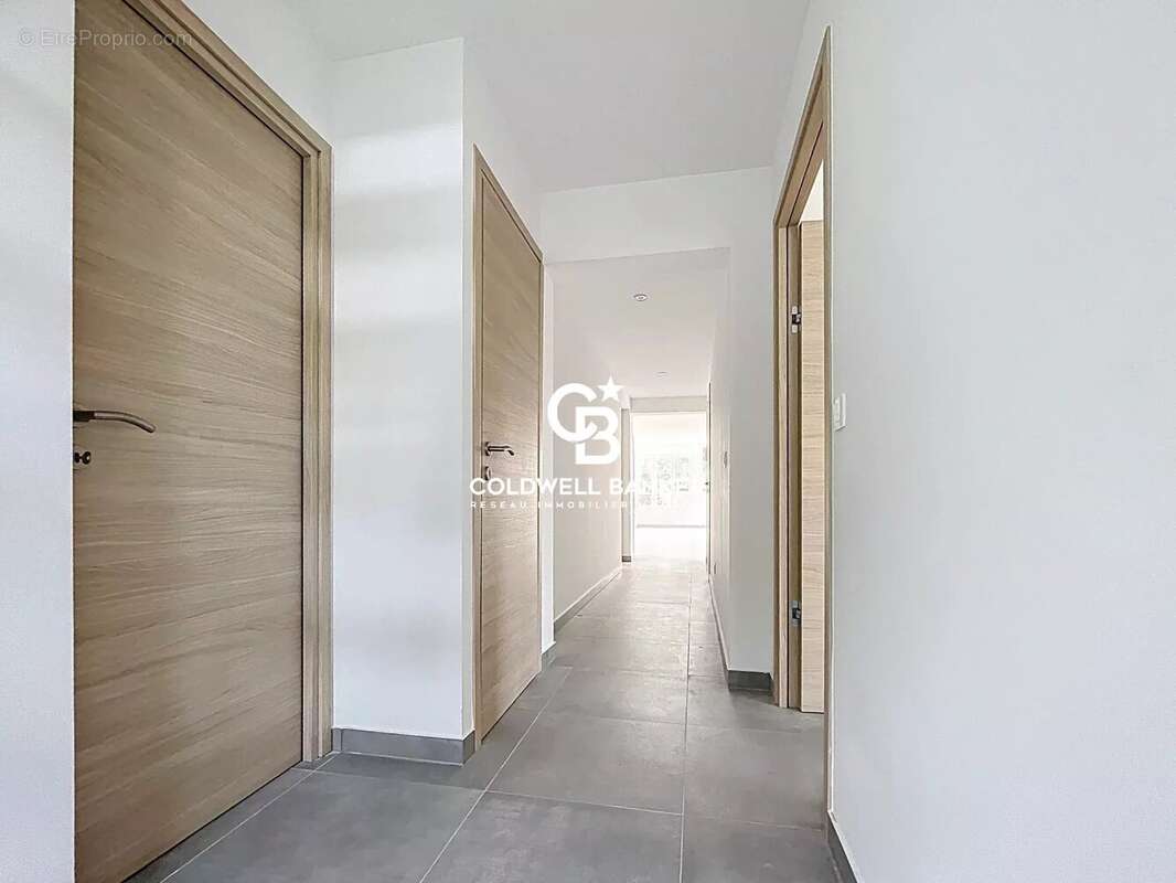 Appartement à SAINT-RAPHAEL