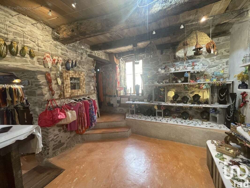 Photo 2 - Commerce à MINERVE