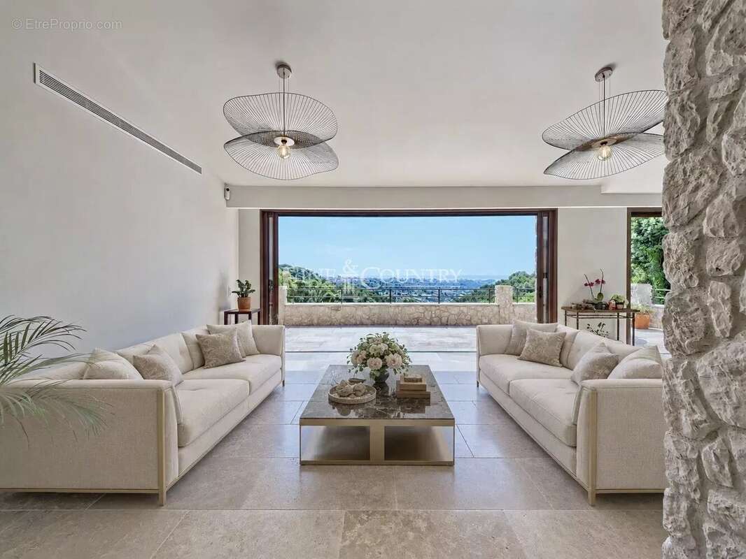 Vente villa de prestige à Saint Paul de Vence vue village et mer - photo 6