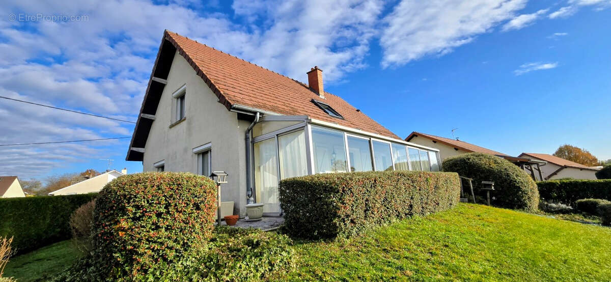 Maison à BELLENEUVE