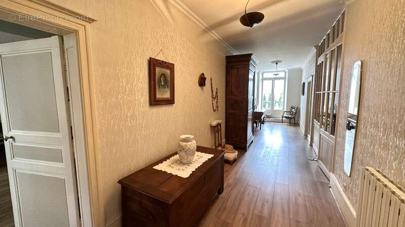 Maison à BARBEZIEUX-SAINT-HILAIRE