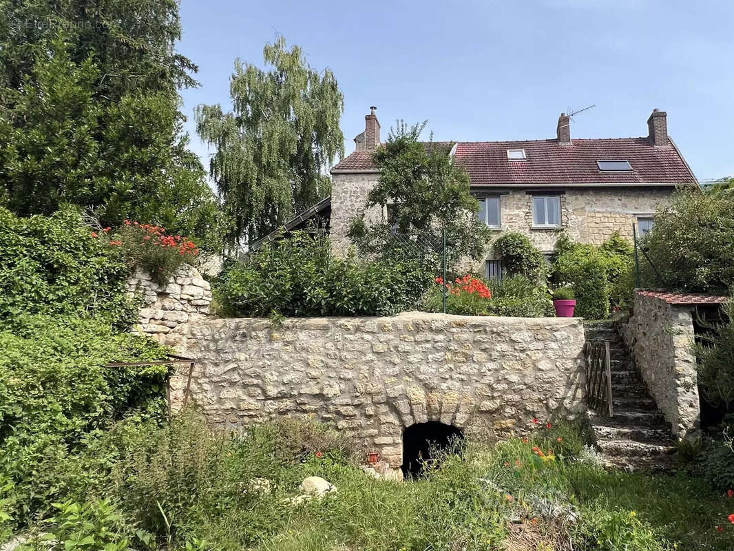 Maison à MONTGEROULT