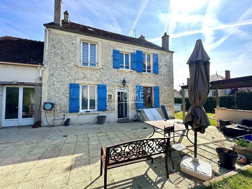 Maison à LA FERTE-GAUCHER