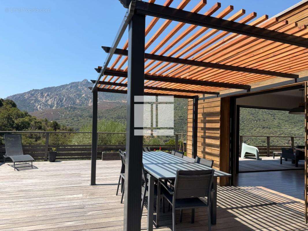 Villa contemporaine de plain-pied avec T2 et studio - photo 4