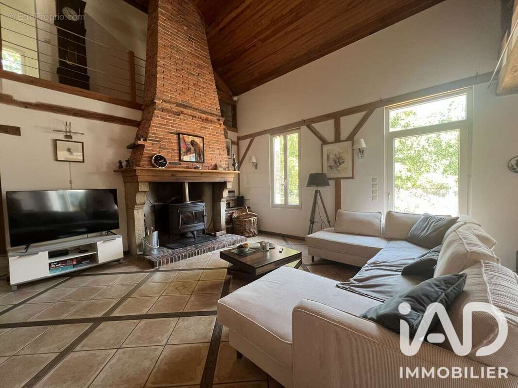 Maison 173 m² à Labrit  - photo 6