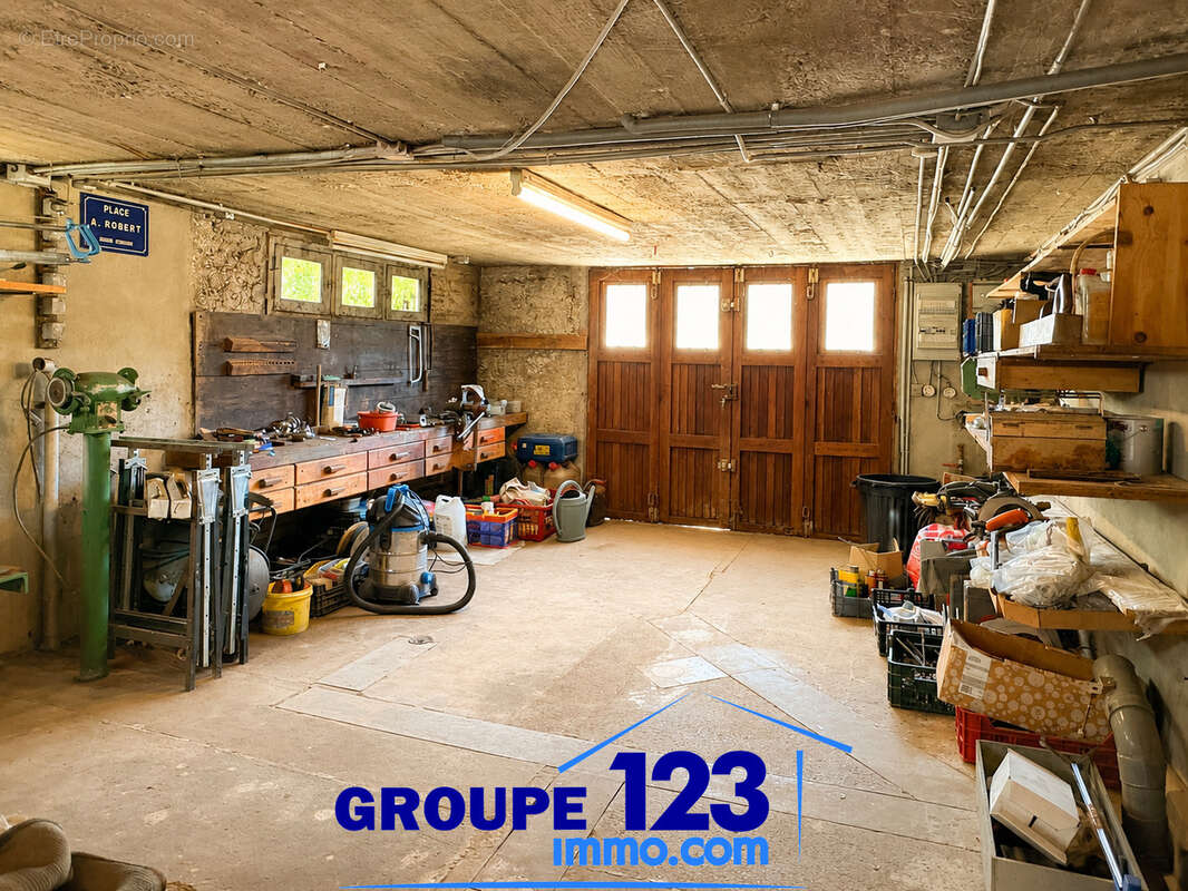 Maison familiale à Auxerre - Quartier Saint-Julien / Saint-Amâtre - photo 17