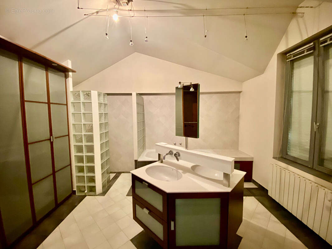 Maison à VILLEFRANCHE-SUR-SAONE