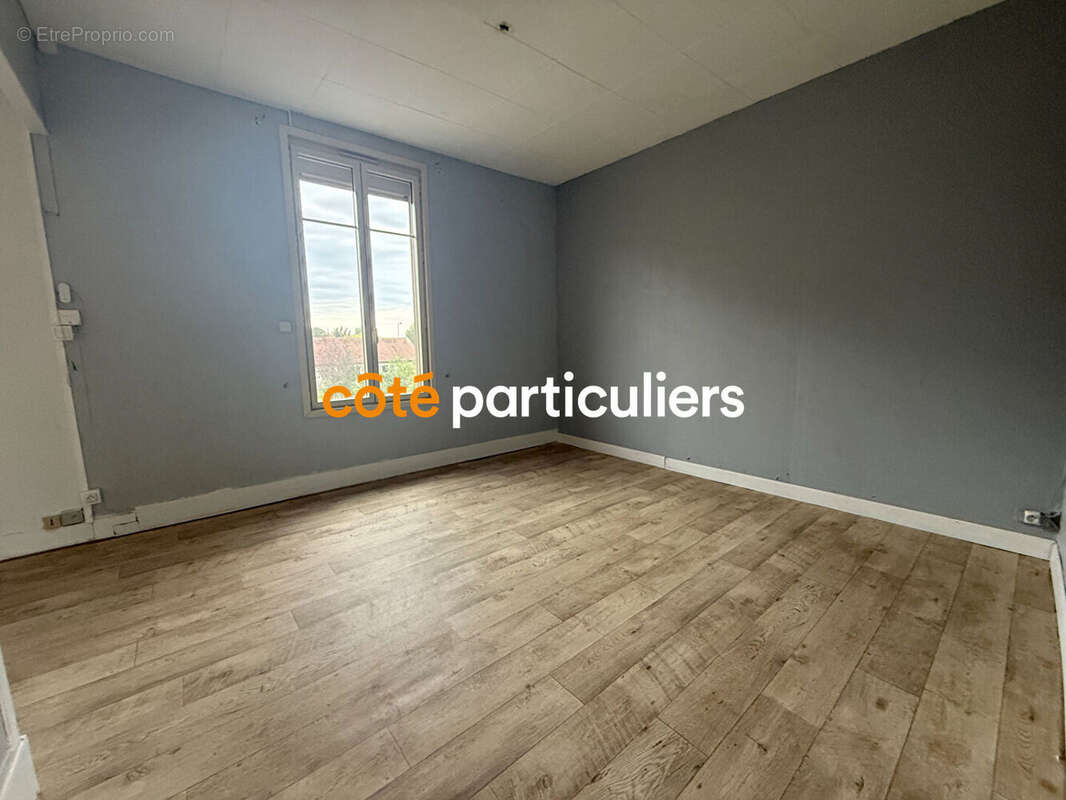 Maison à SAINT-AMAND-MONTROND