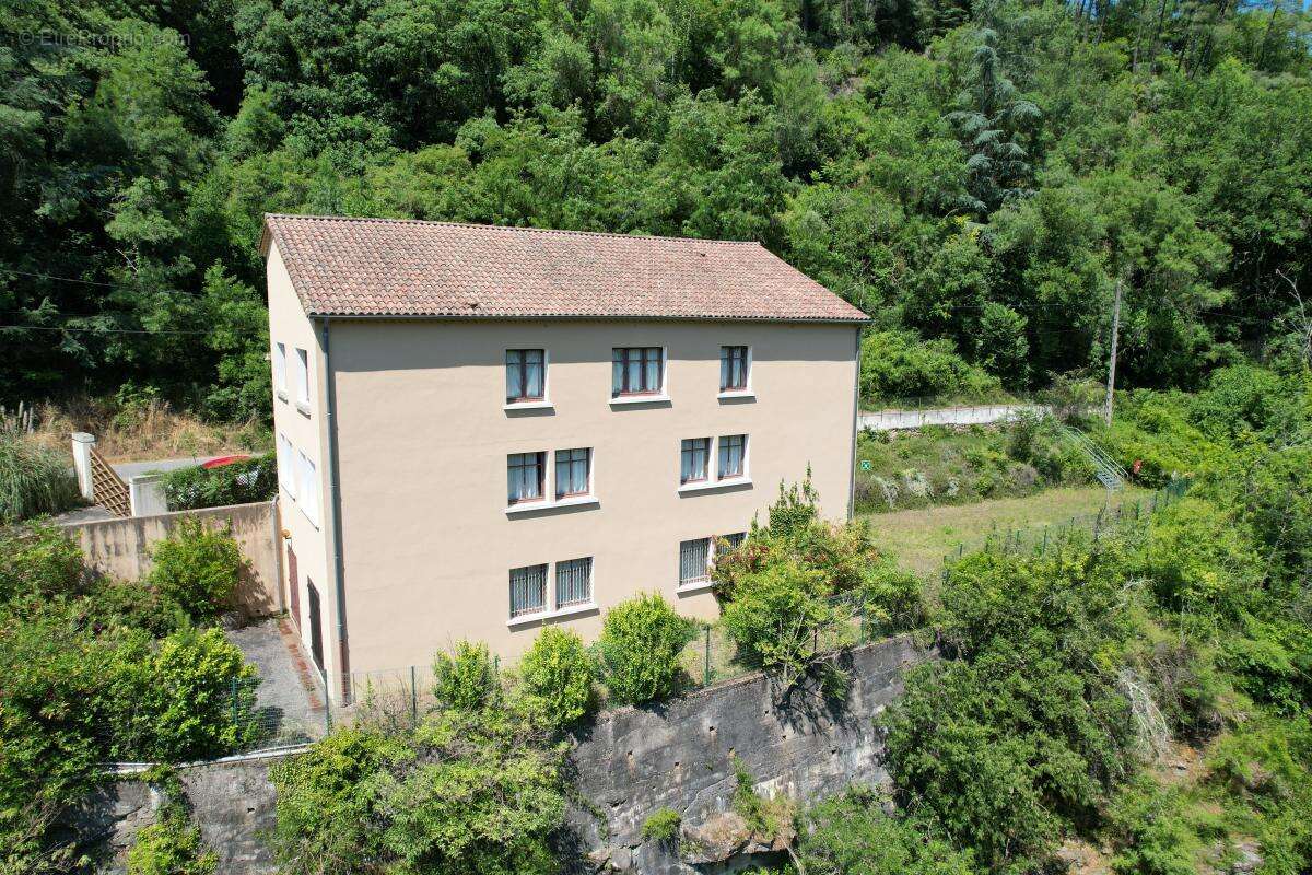 À vendre – ancien centre de vacances – écrin de verdure et calme absolu - photo 3
