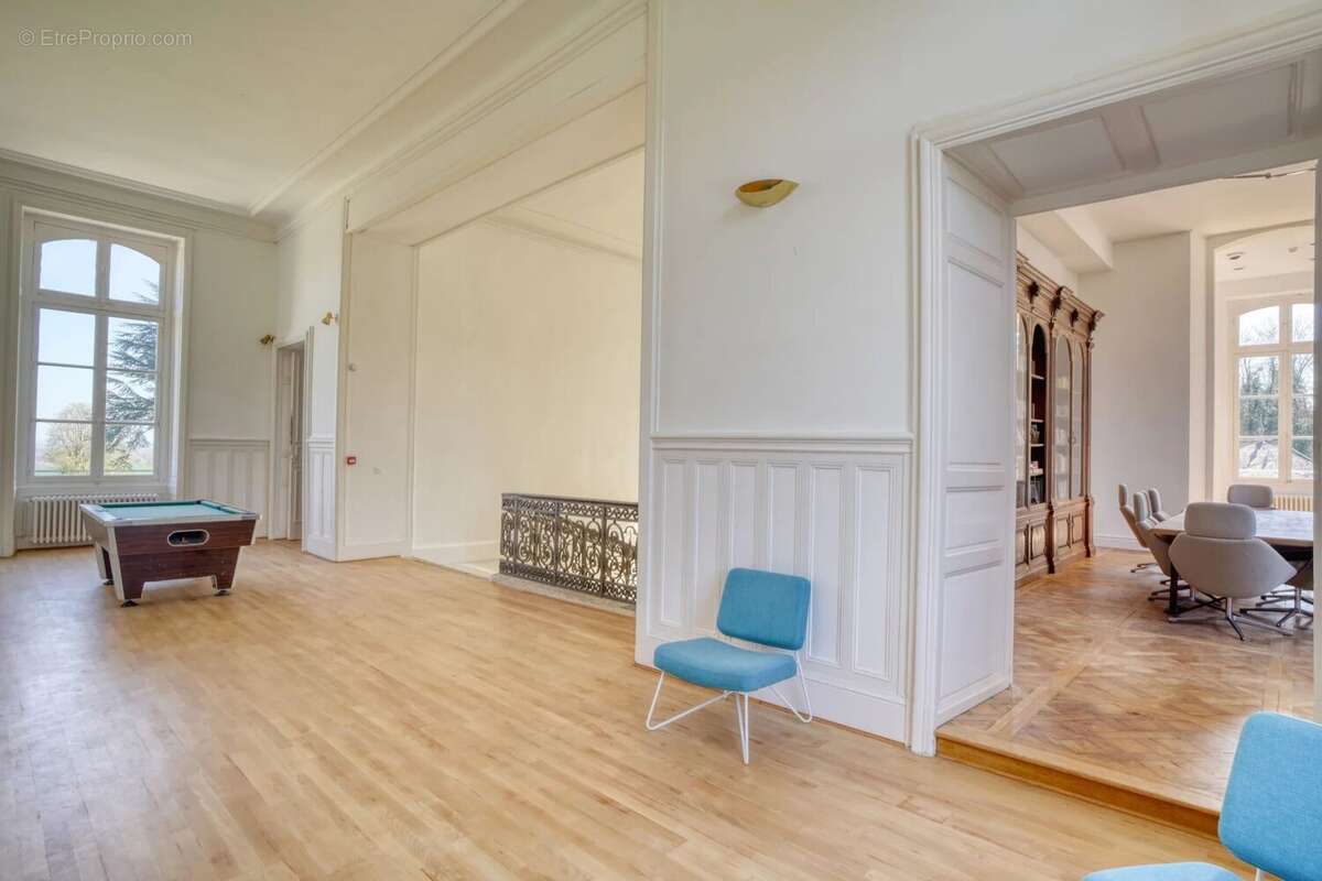 Maison à FONTAINEBLEAU