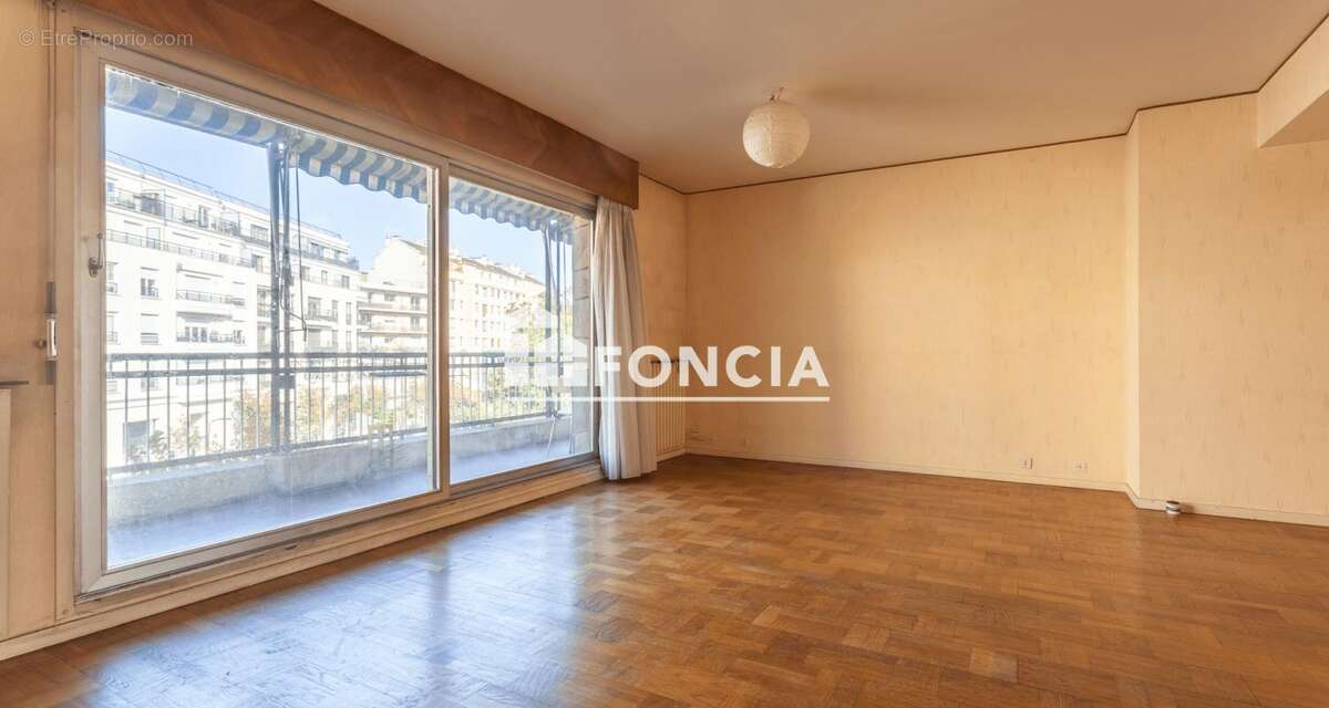 Appartement à BOURG-LA-REINE