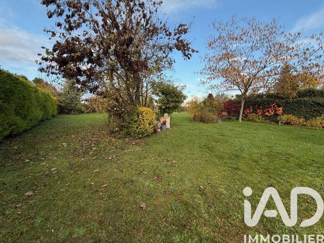 Photo 8 - Maison à CHASSY