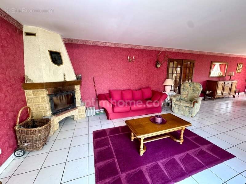 Maison à CREVECOEUR-EN-AUGE