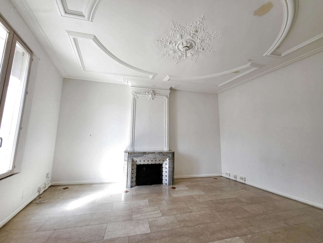 Maison à SAINT-LAURENT-D&#039;AIGOUZE