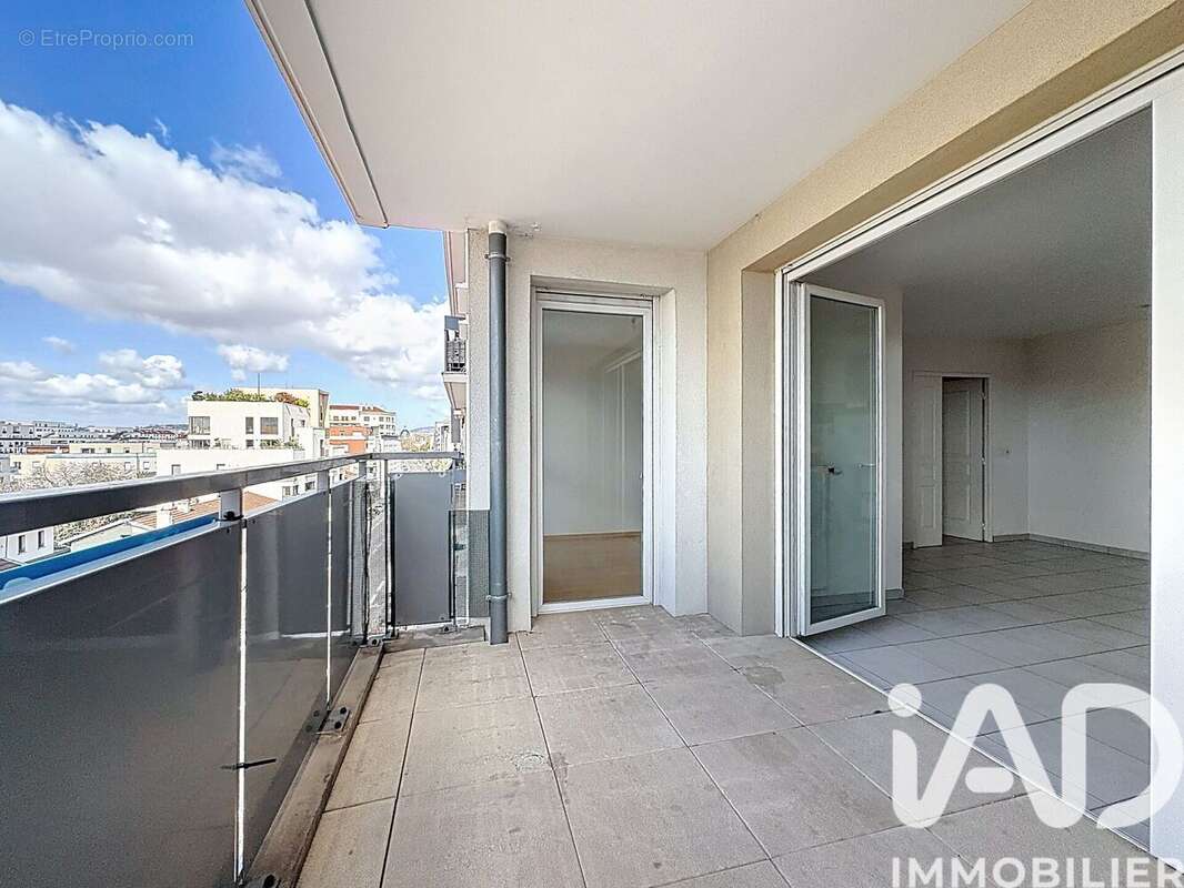 Photo 2 - Appartement à LYON-8E
