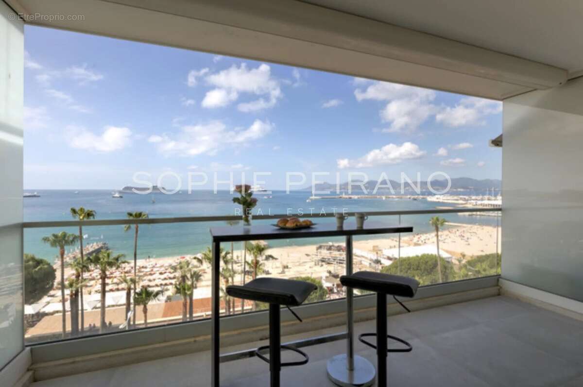 Appartement à CANNES
