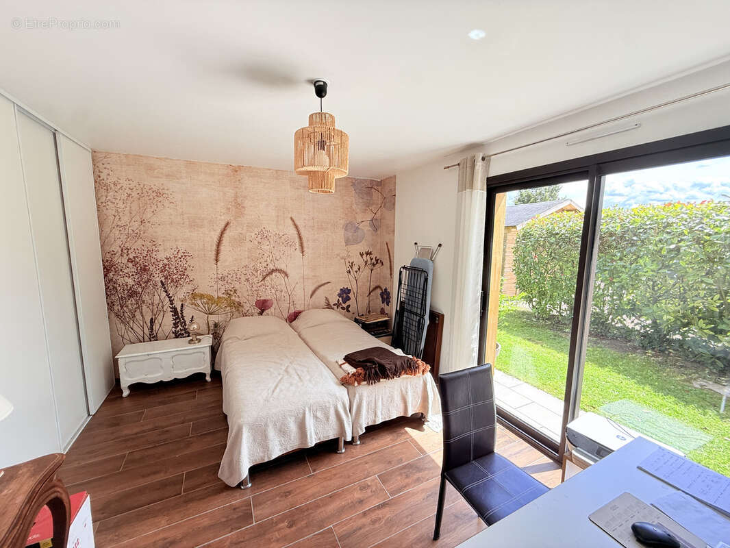Maison à THOIRY