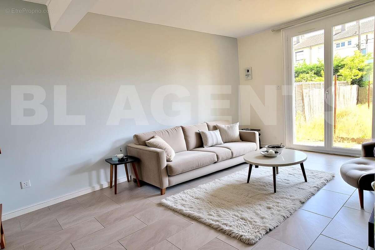 2 - Maison à LE MANS