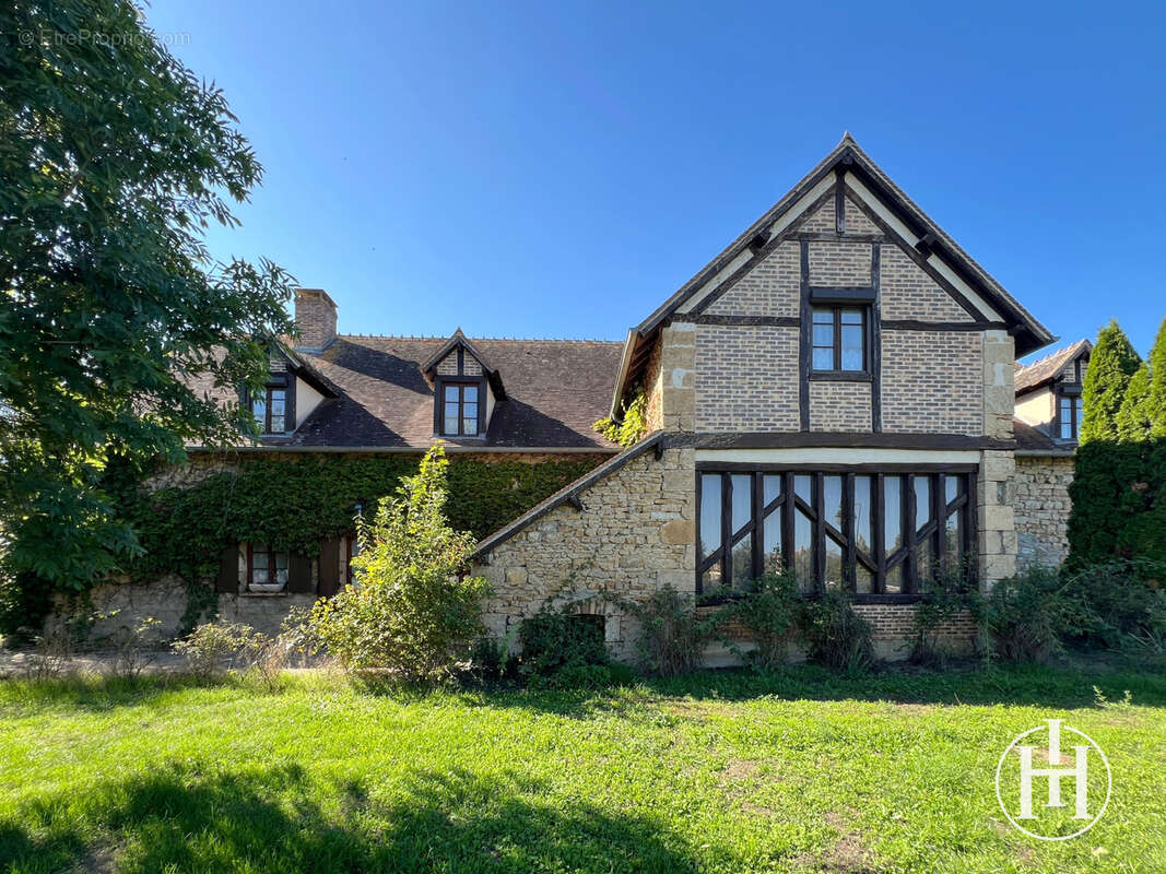 Maison à CHARENTON-DU-CHER