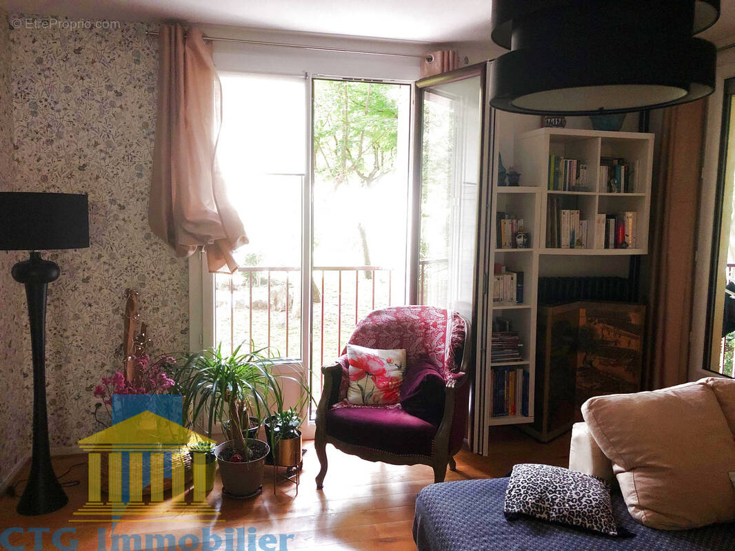 Appartement à MARSEILLE-8E
