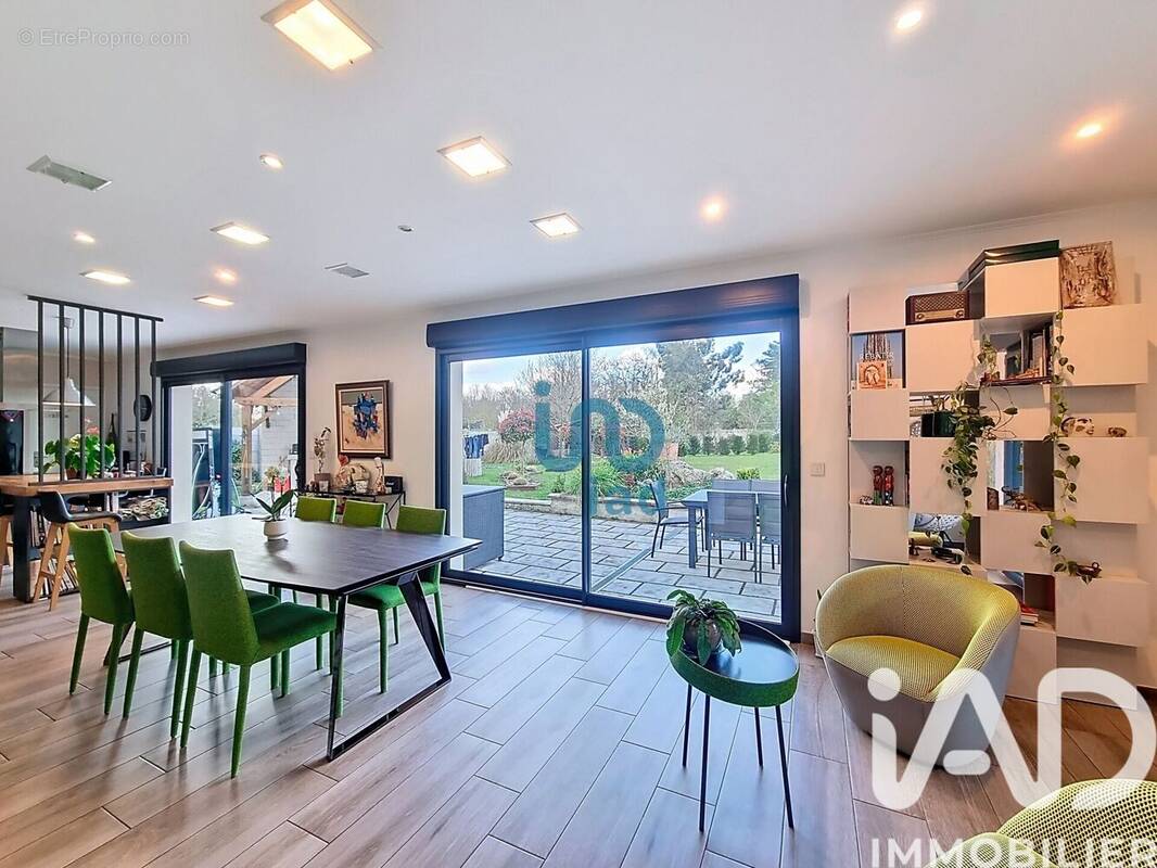 Photo 1 - Maison à FRENEUSE