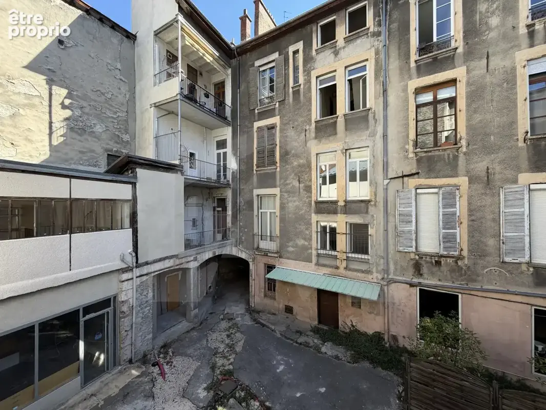 Batiment rue saint Jacques 237m2 - photo 8