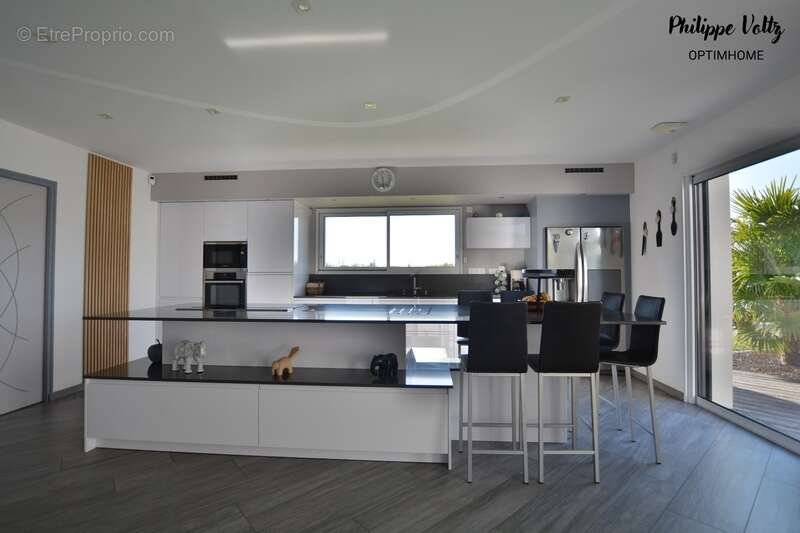 Maison à LE VIVIER-SUR-MER