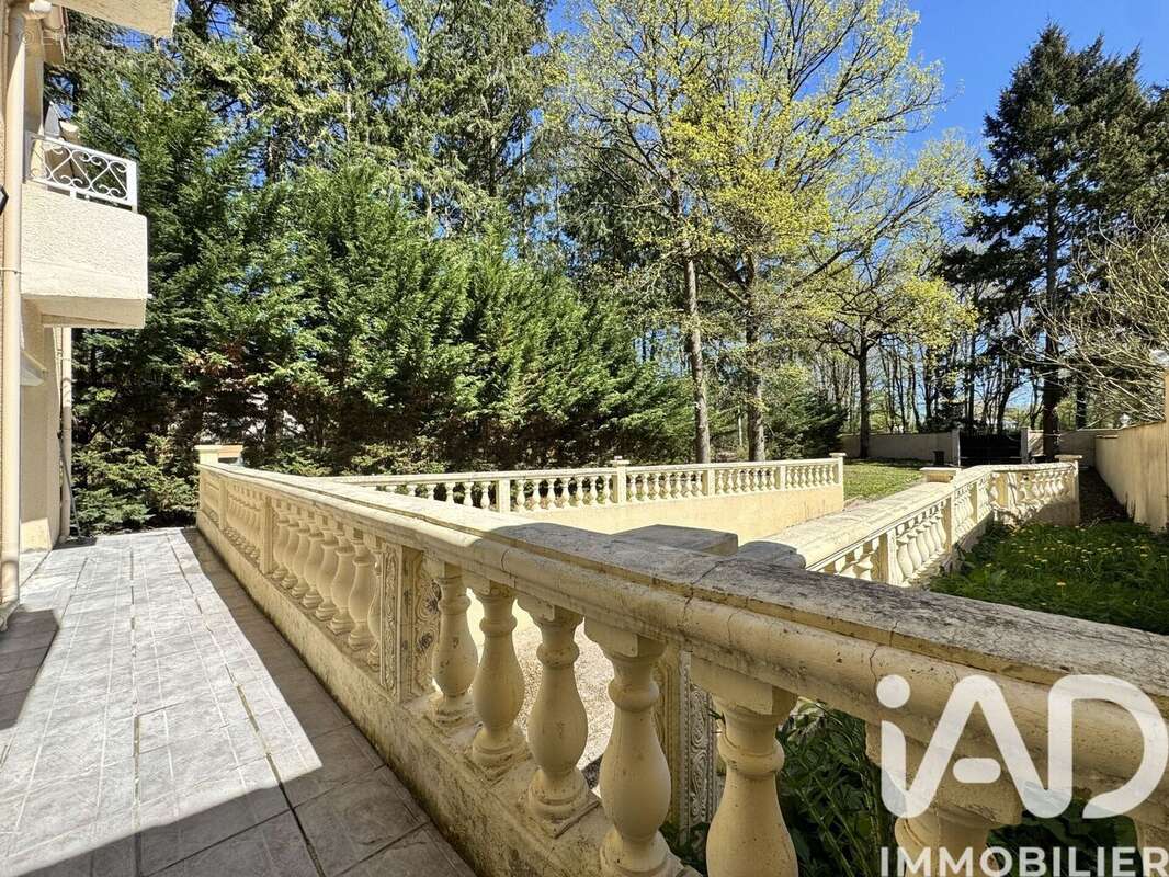 Photo 2 - Maison à SYLVAINS-LES-MOULINS