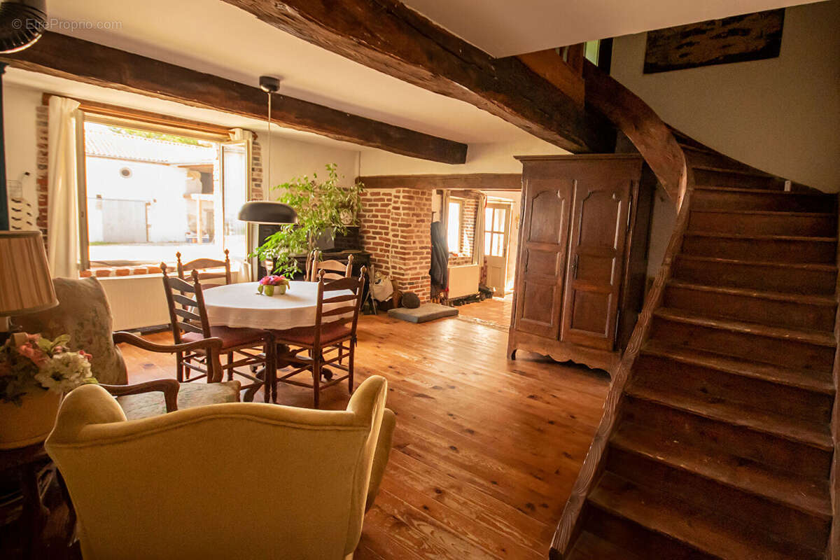 Maison à CHATILLON-SUR-CHALARONNE