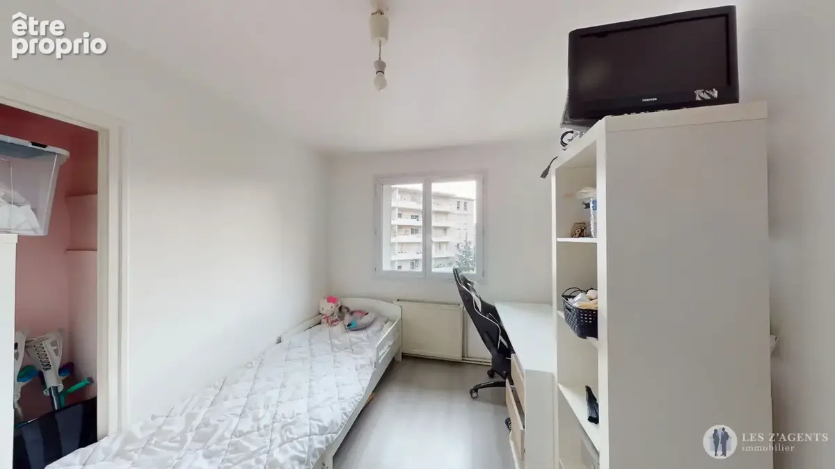 T4 copropriété ravalée et fermée avec parc - photo 4