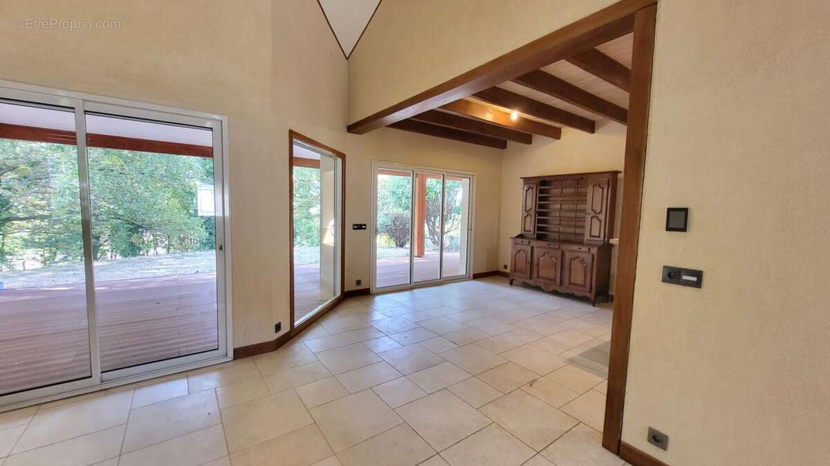 Maison à MONTPON-MENESTEROL