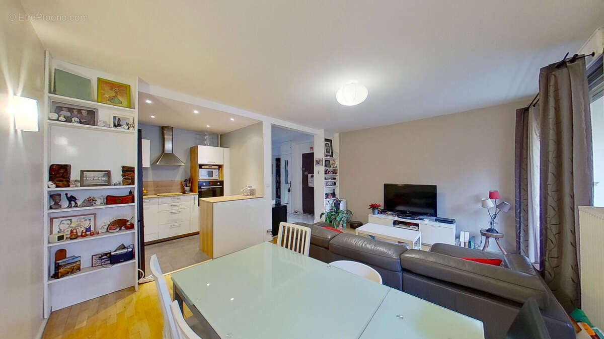Appartement à LYON-8E