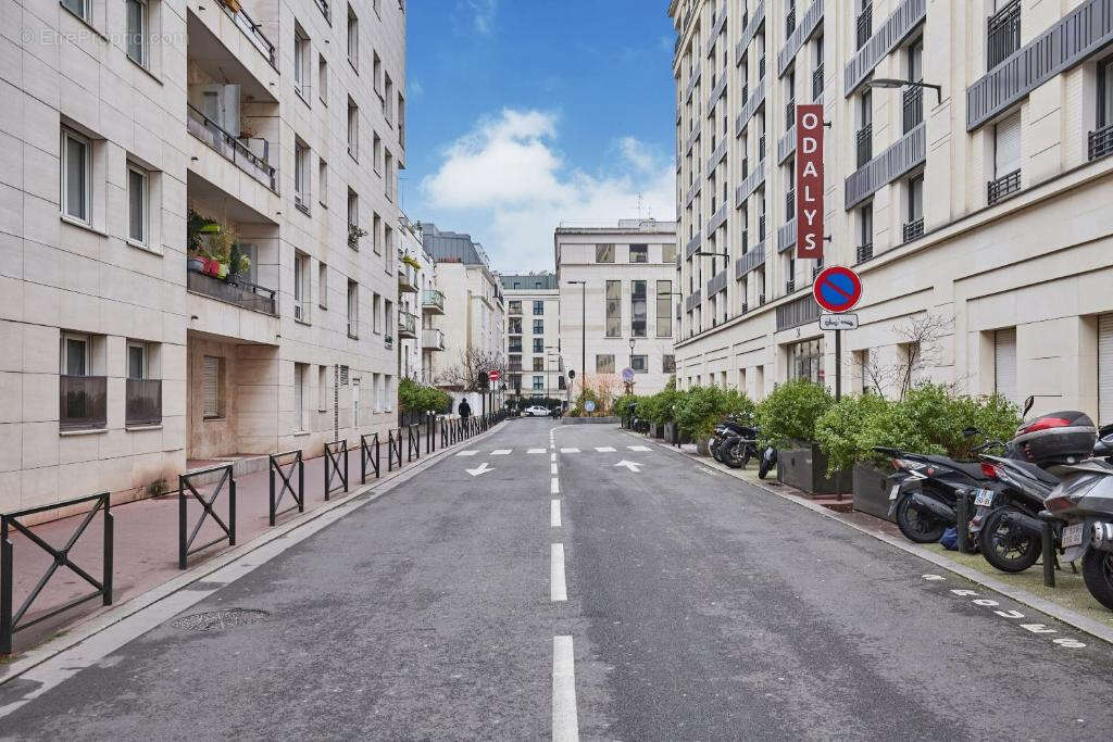 Appartement à LEVALLOIS-PERRET