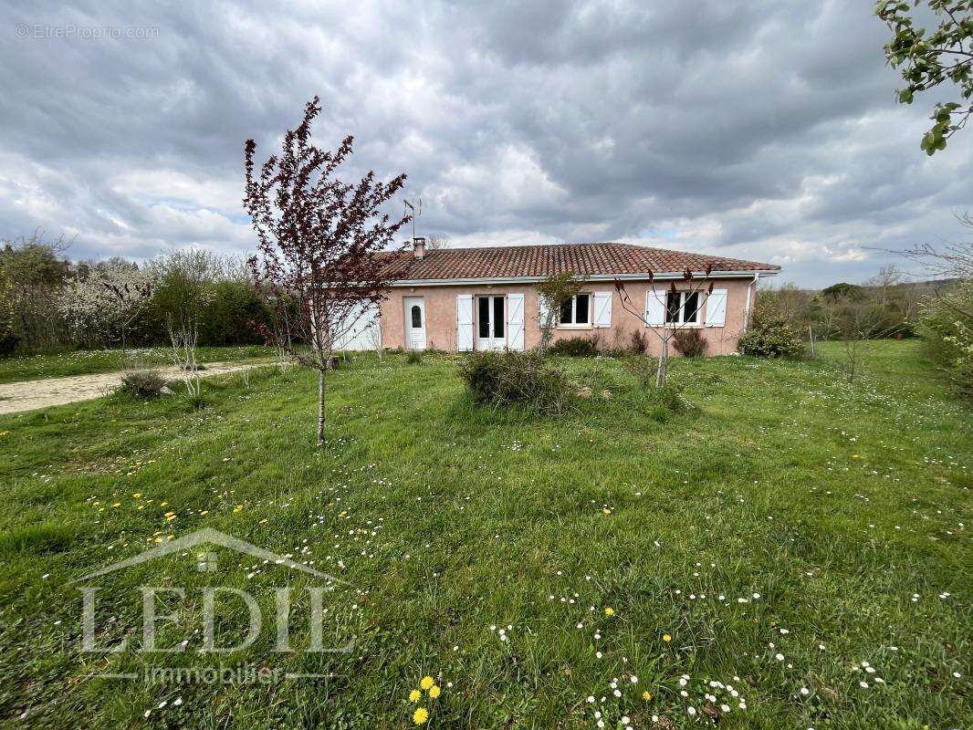 Maison à CASTERA-VERDUZAN