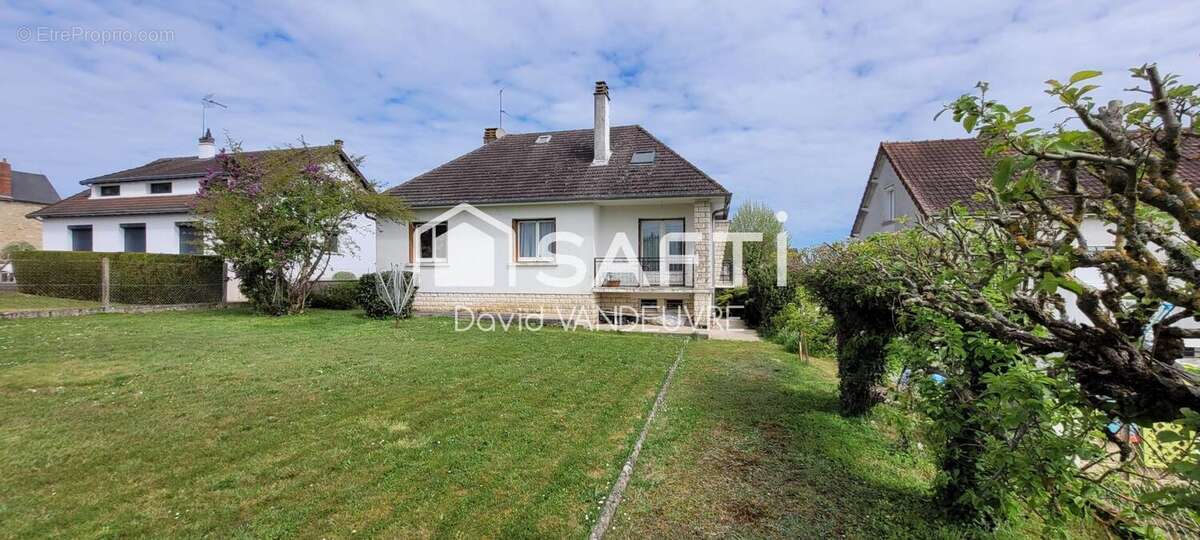 Photo 3 - Maison à EGUZON-CHANTOME