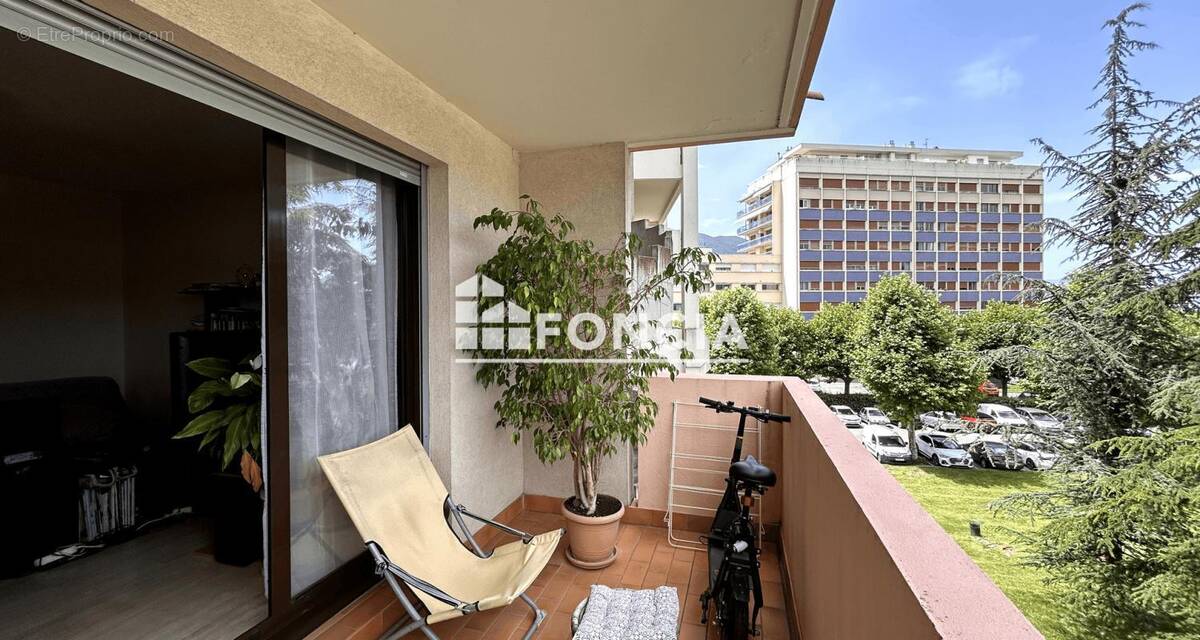 Appartement à AIX-LES-BAINS