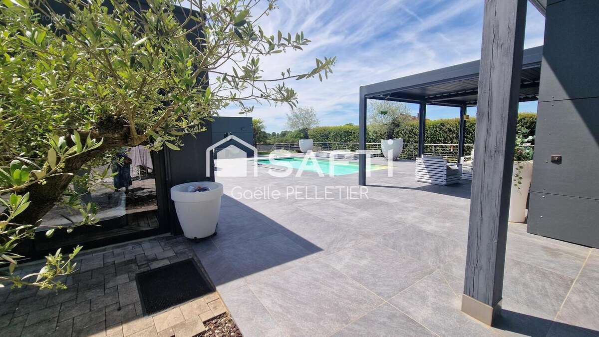 Photo 2 - Maison à SAINT-VIT