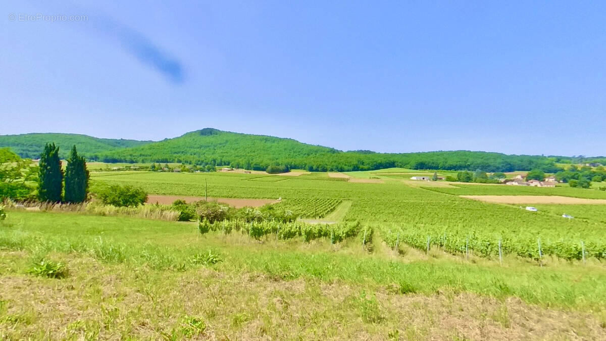 Maison à VIRE-SUR-LOT