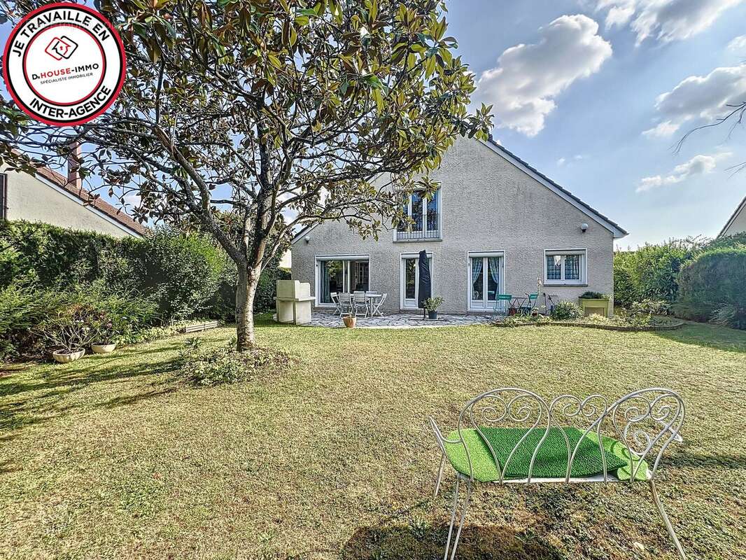 Maison à COMBS-LA-VILLE