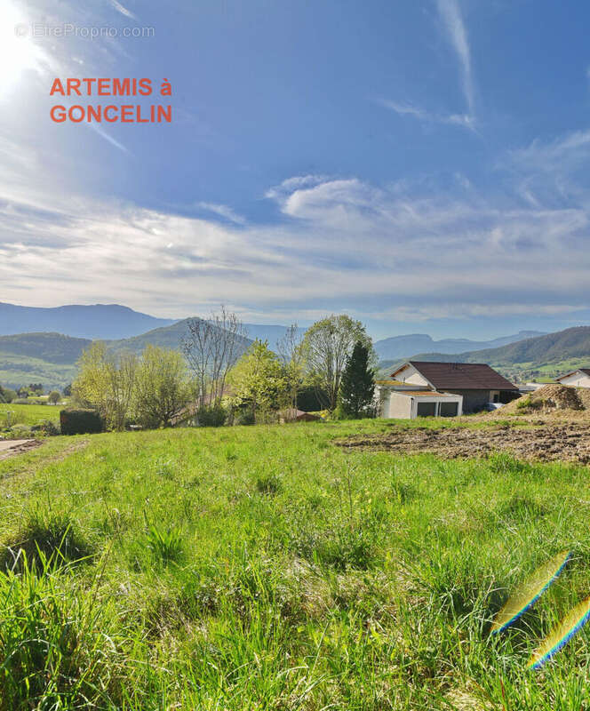 Terrain à SAINT-MARTIN-D&#039;URIAGE