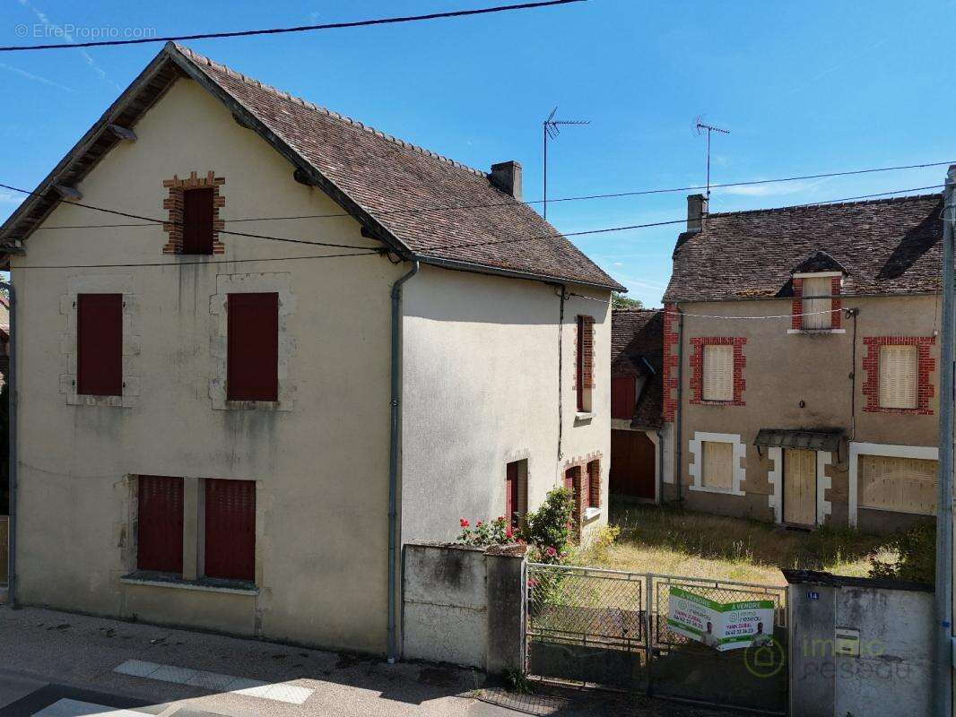 Maison à LA TRIMOUILLE