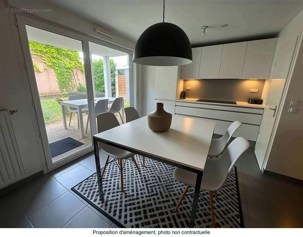 Appartement à MEYZIEU