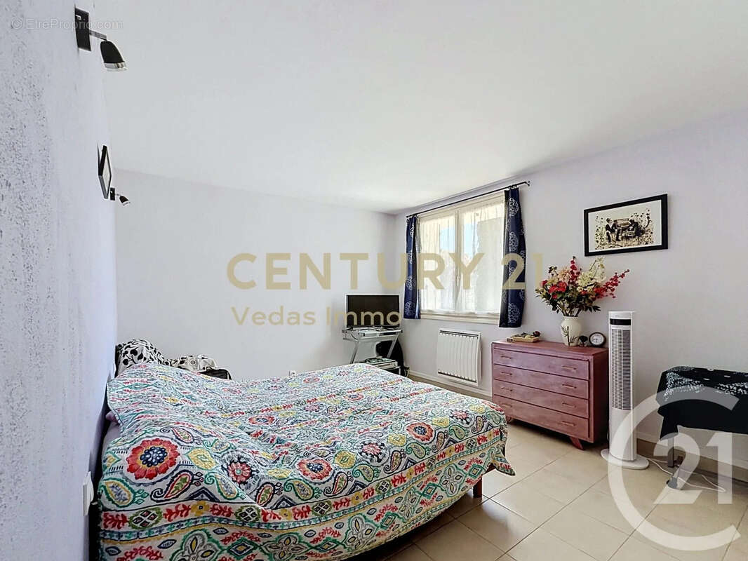 Maison 176 m² à Laverune  - photo 15