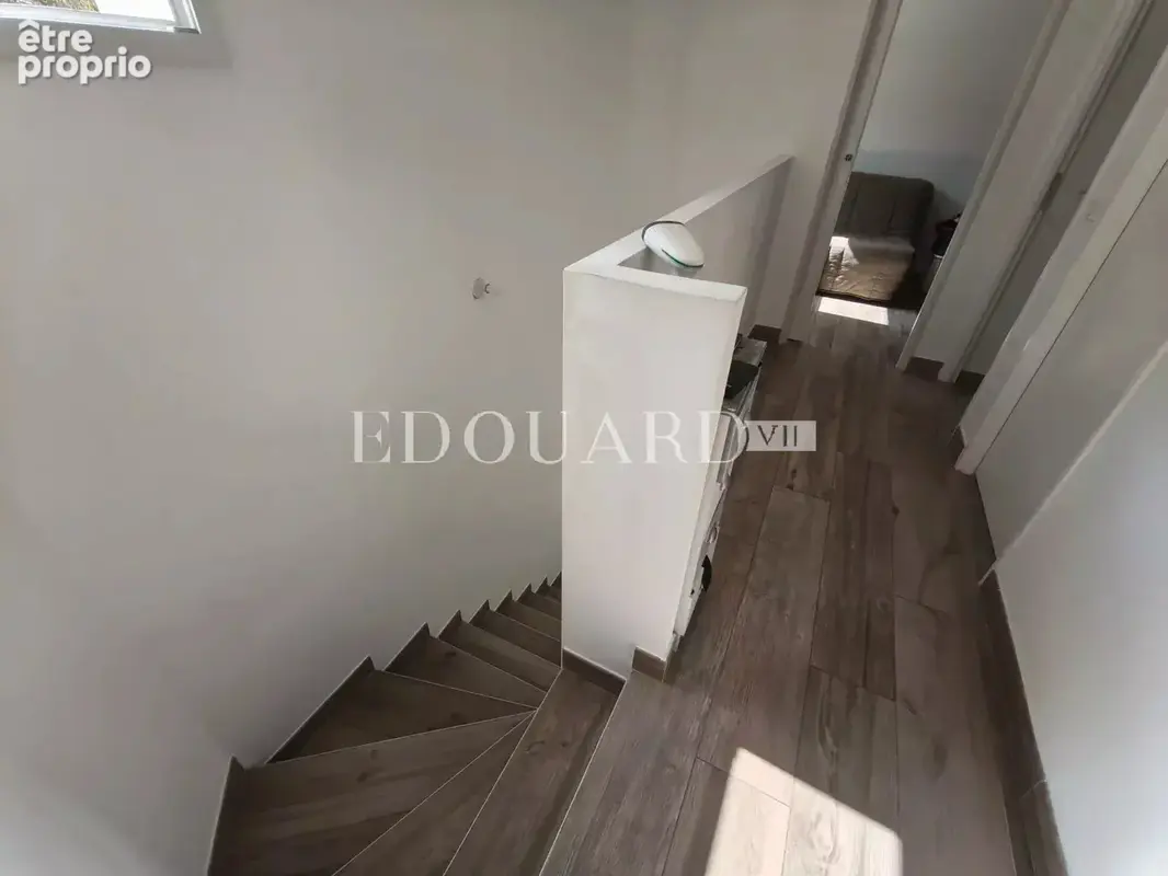 Maison individuelle récente à vendre, construite sur 1.200 m² de terrain plat, avec piscine hors sol et garage de 30m2 attenant  - photo 11