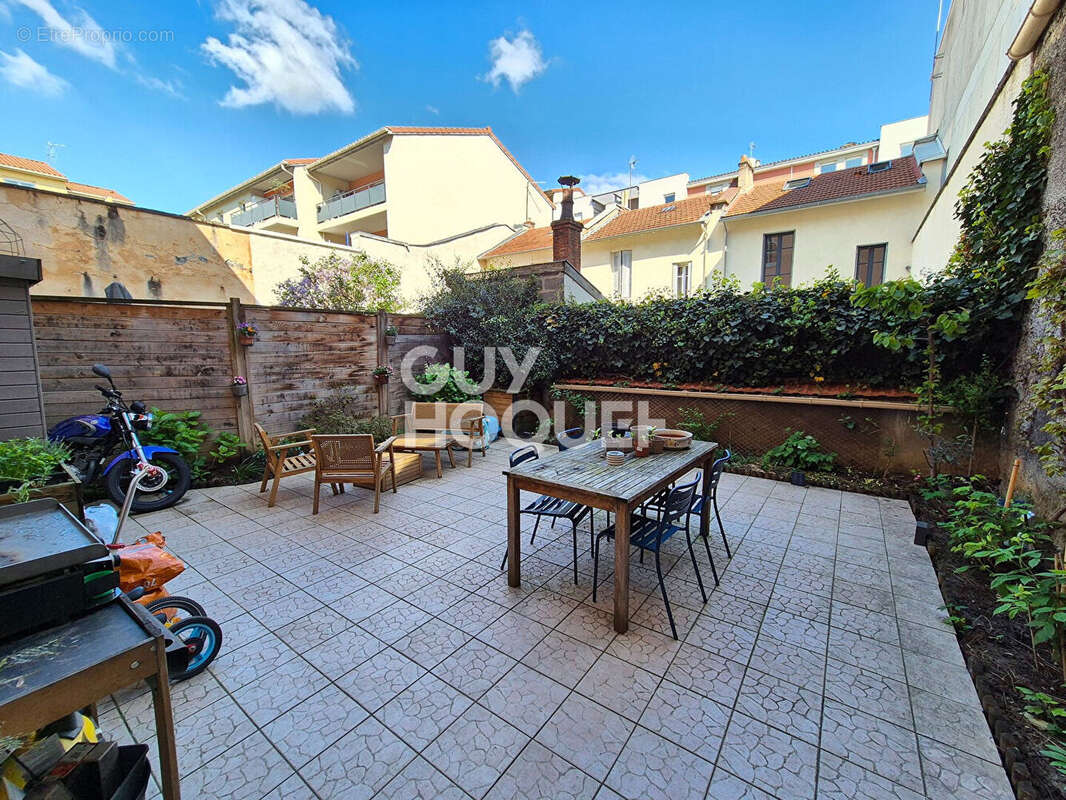 Appartement à OULLINS