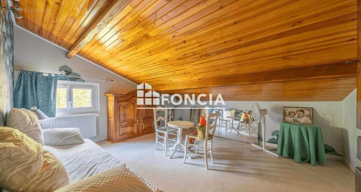 Maison à BLANQUEFORT