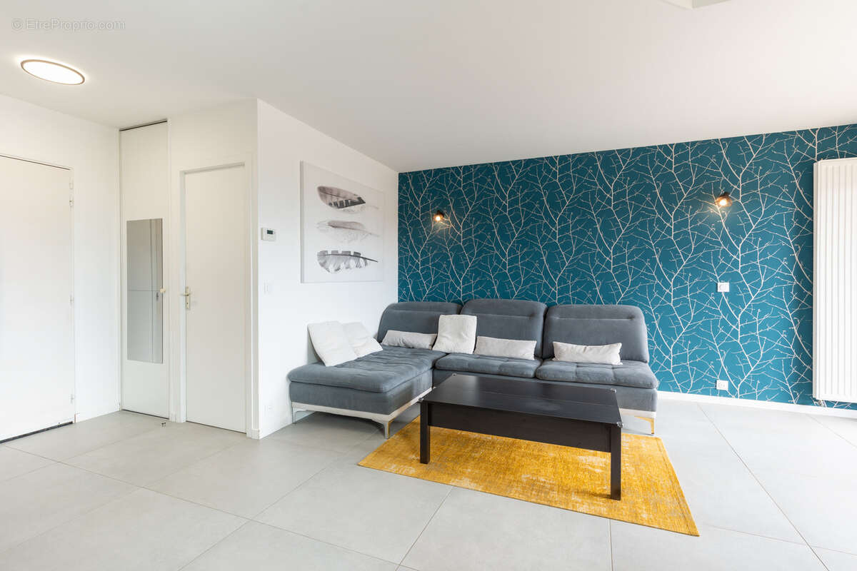 Appartement à POISY